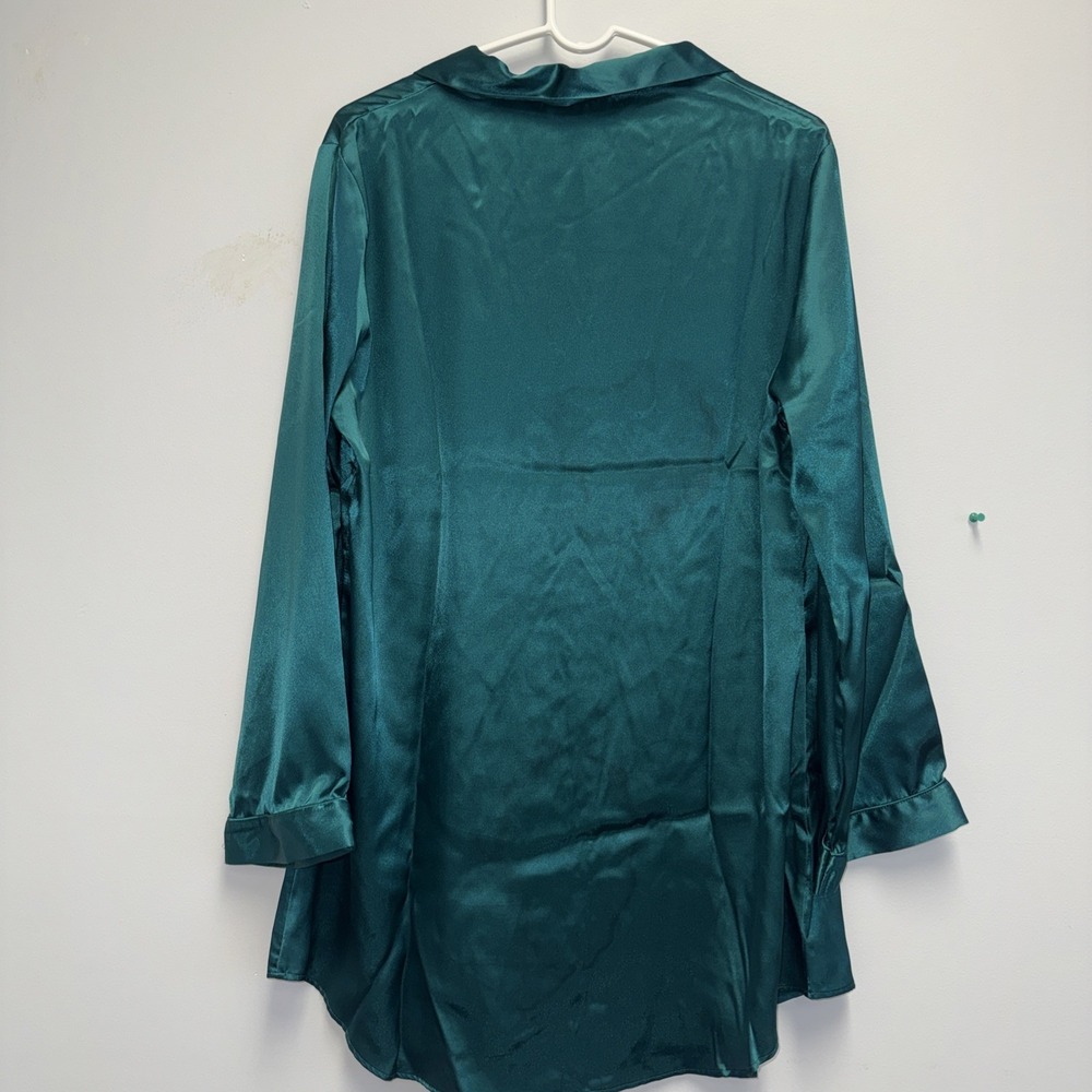 Vintage Victoria's Secret Button Up Sleep Shirt Polyester Satin Long Sleeve L - Picture 3 of 3